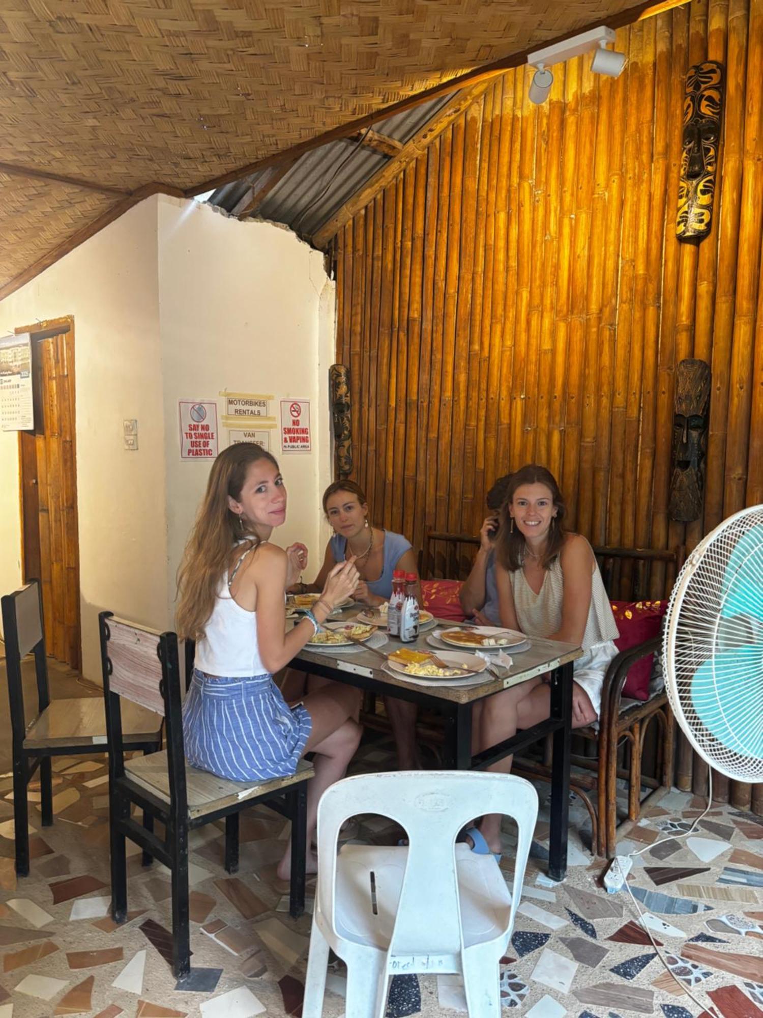 Paradiso Hostel Ел Нидо Екстериор снимка